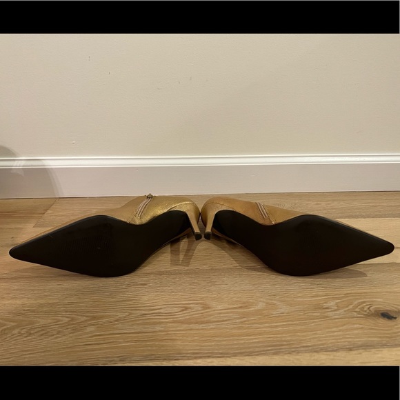 Colin Stuart Gold Metallic Ankle Boot Size 8 - Picture 7 of 9